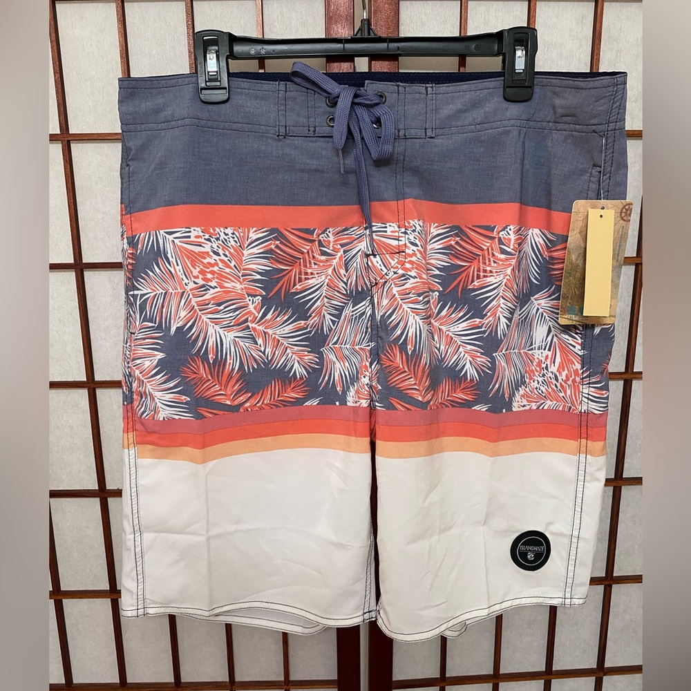 (S57) NWT XL Island Haze Peach & Blue Tropical Print Velcro-Fly Board Shorts